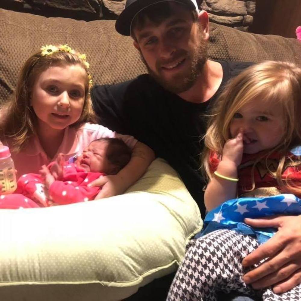 Meet your Posher, Dustin